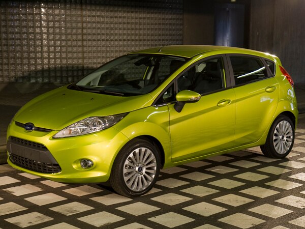 2009 New York: Ford Fiesta vs Mazda 2