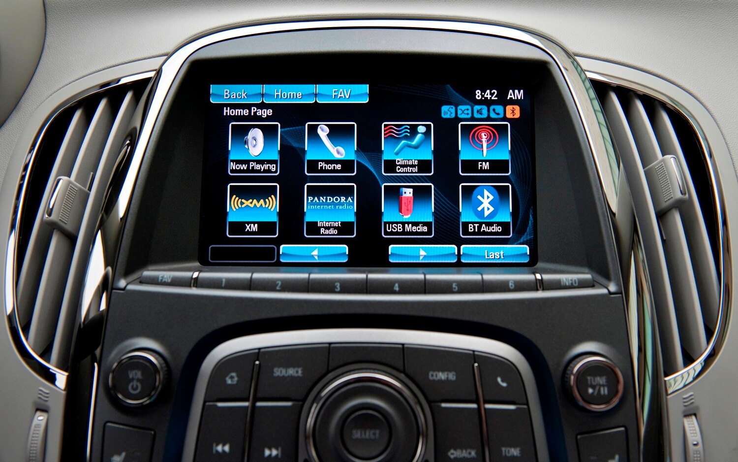 Buick Launches IntelliLink Connectivity System at New York Auto Show