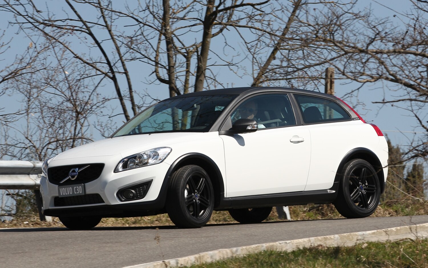 Volvo c30 багажник