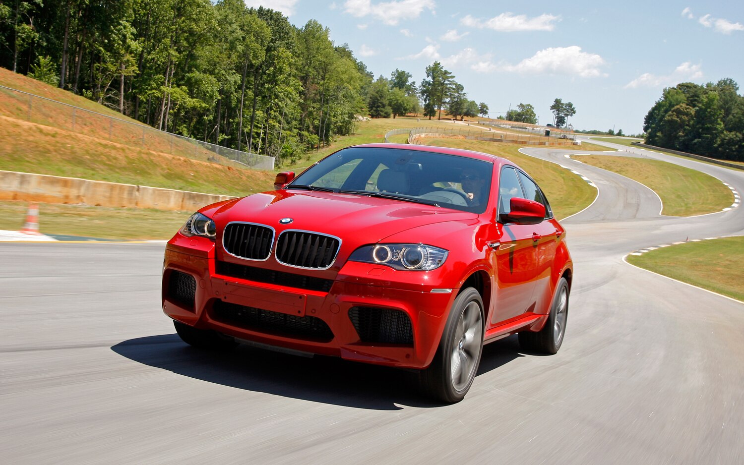 Bmw x6 2011 года