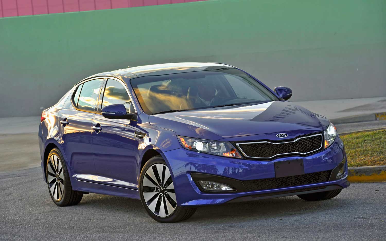 Kia Optima Outshines Sorento in December, Hyundai Up 13 Percent, Record ...