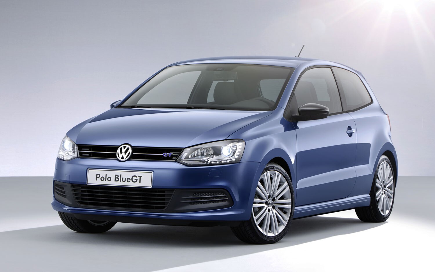 volkswagen polo 2012 model price