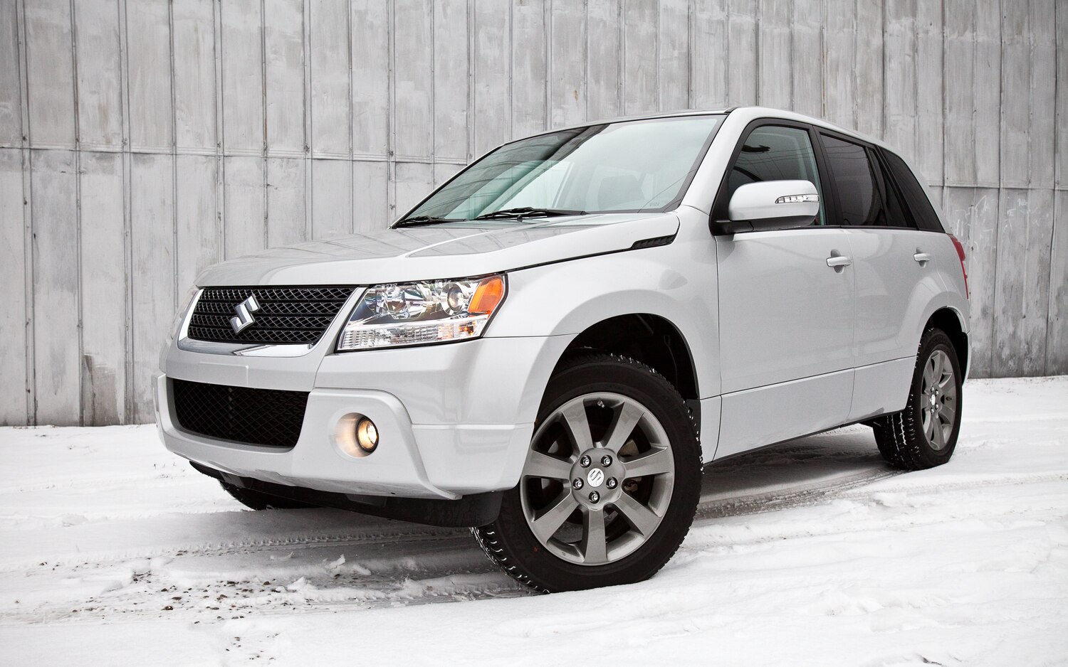 2012 Suzuki Grand Vitara Ultimate Adventure Edition 4WD Navi - Editors ...