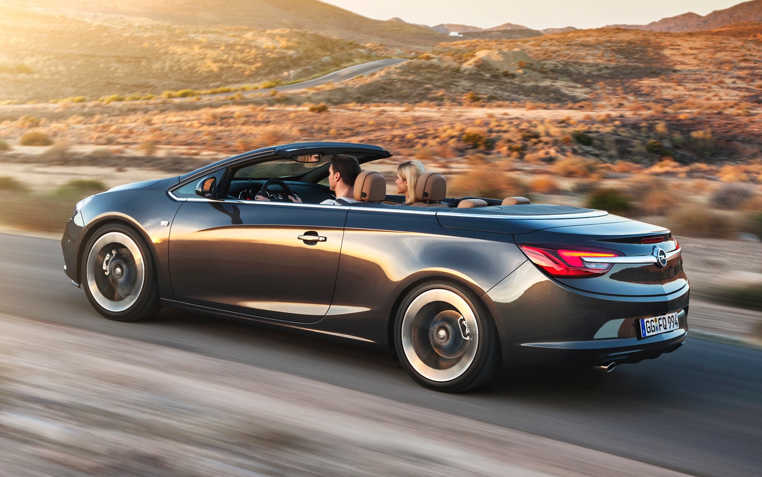 Opel cascada кабриолет