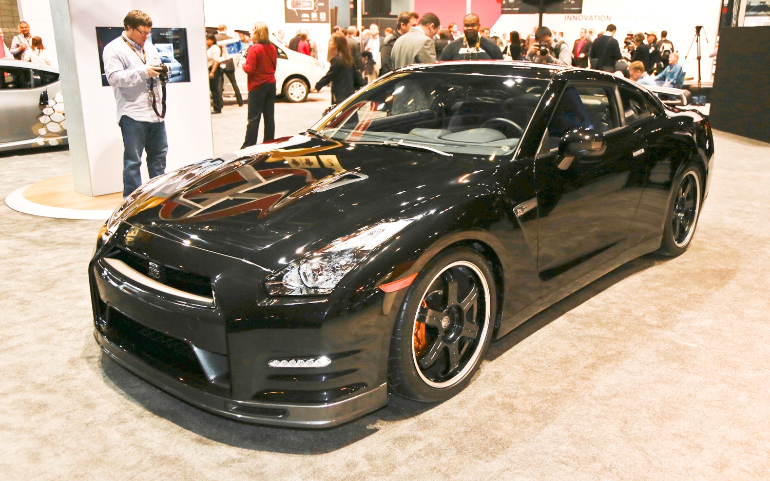 First Look 14 Nissan Gt R Track Edition