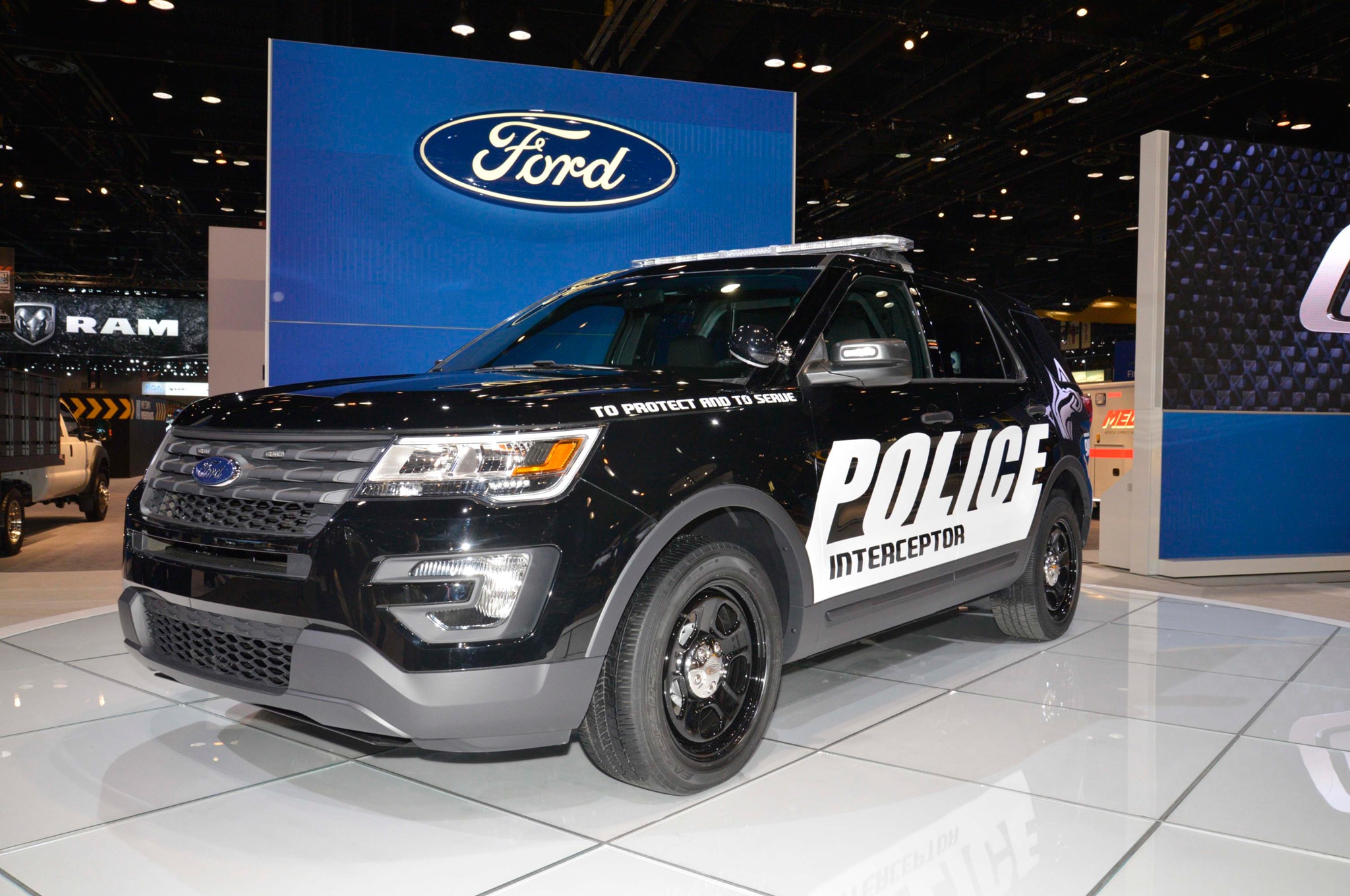 Updated 2016 Ford Police Interceptor Utility Debuts in Chicago