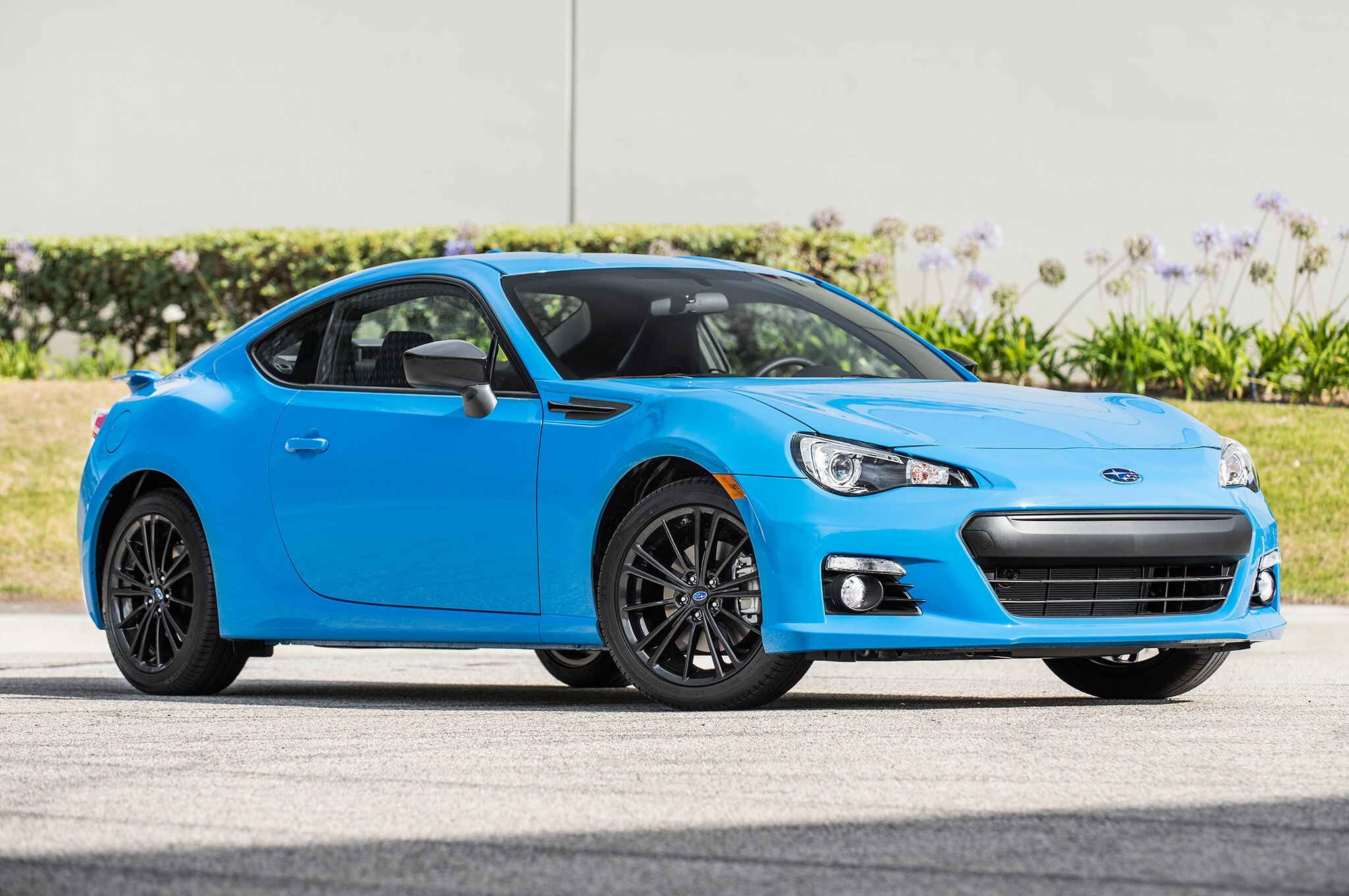 2016 Subaru BRZ Base Price Falls $300 to $26,190