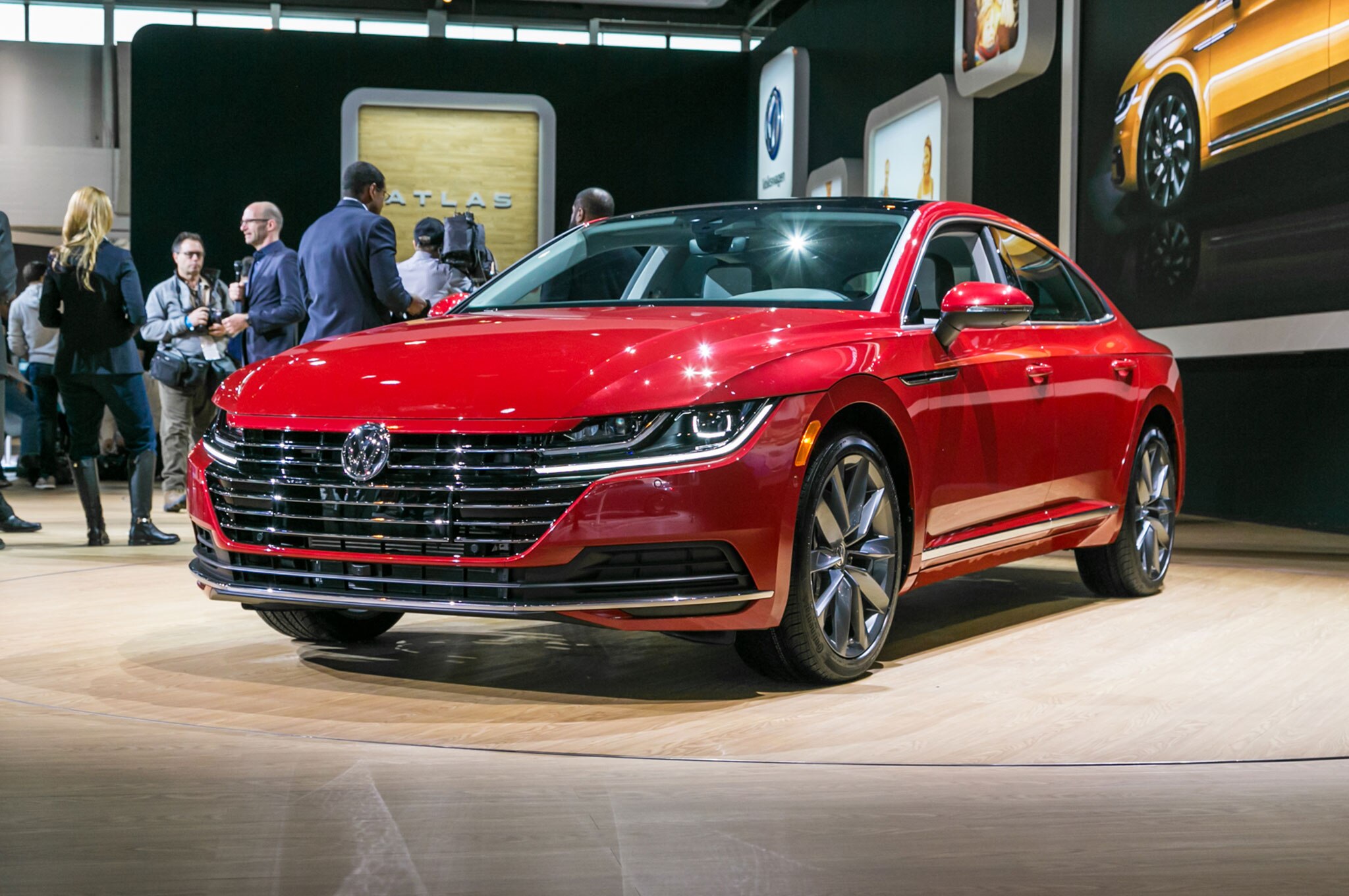 Фольксваген arteon 2019