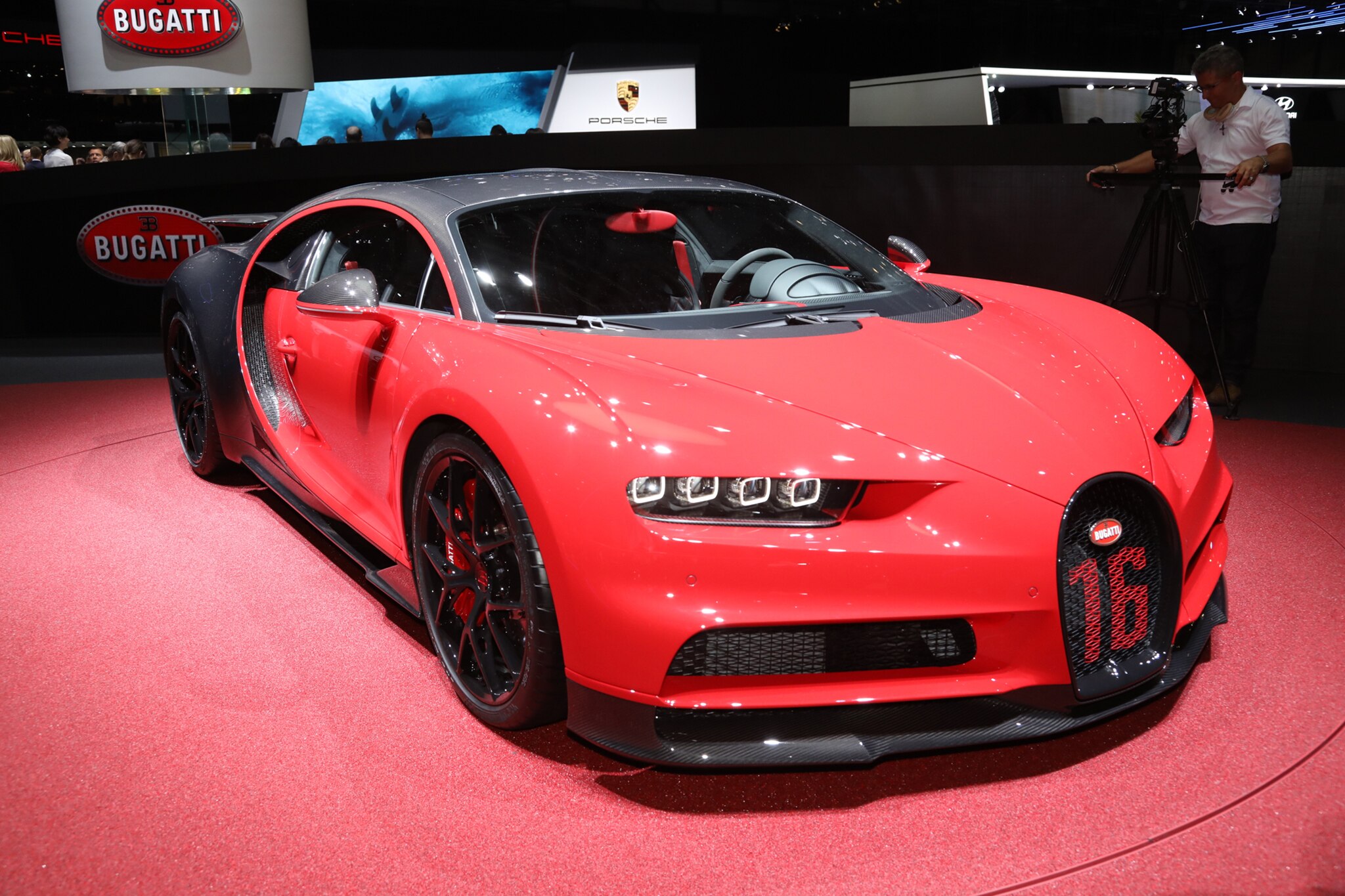 Bugatti Chiron Sport Cuts Some Weight And Sharpens Up Handling